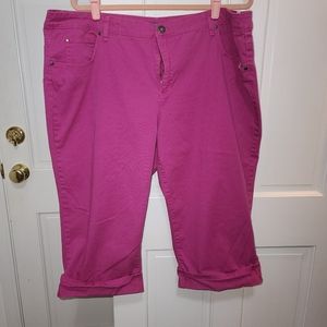 Bandolino rolled cuff capri